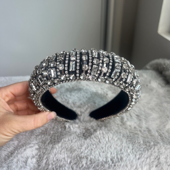 Sparkling Rhinestone Headband - Picture 5 of 7